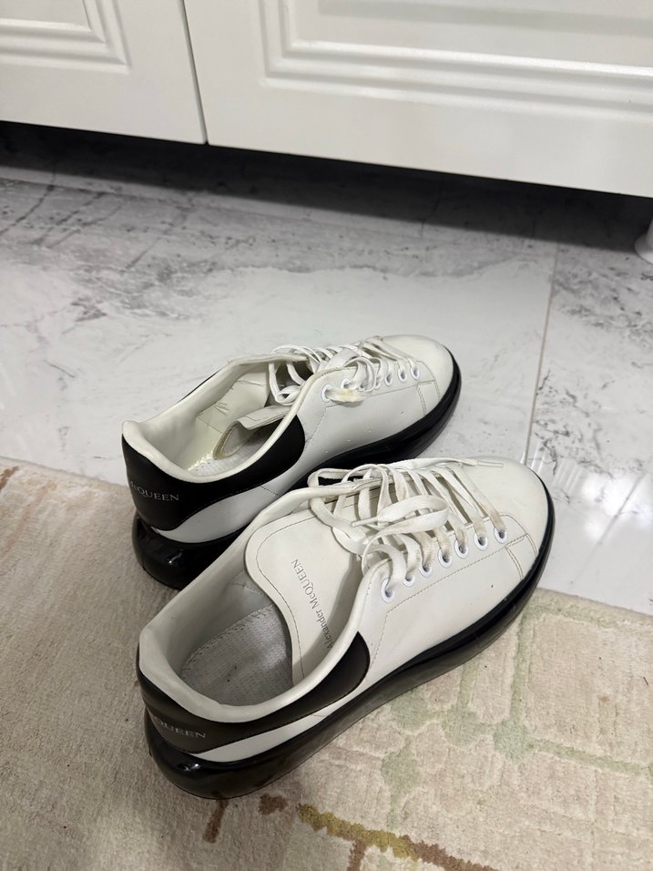 Siyah platform topuklu beyaz erkek spor ayakkabı - Görsel 2