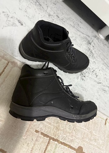 Siyah Bağcıklı Erkek Bot - Görsel 3