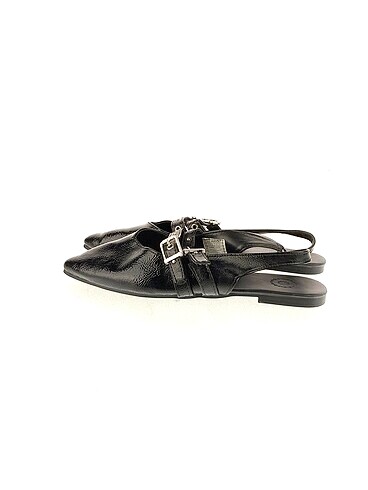 LC Waikiki Sandalet %70 İndirimli.