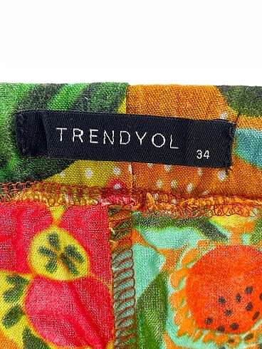 34 Beden çeşitli Renk Trendyol & Milla Mini Şort %70 İndirimli.
