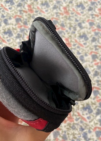 Kırmızı Gri siyah renklerde,ERKEK spor cüzdan.İthaldir boy 12 cm - Görsel 4