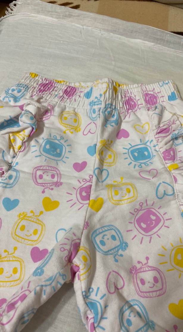 Renkli Pop Kültür fırfırlı Kız Şortu - Görsel 3