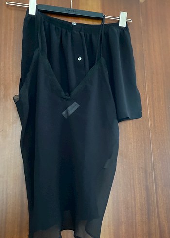 İPEK KIRAMER Siyah V-Yaka askılı ve şort şifon takım - Görsel 2