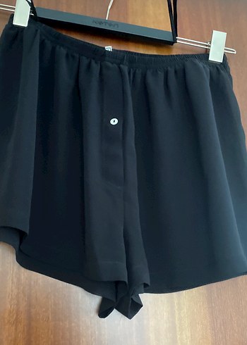 İPEK KIRAMER Siyah V-Yaka askılı ve şort şifon takım - Görsel 3