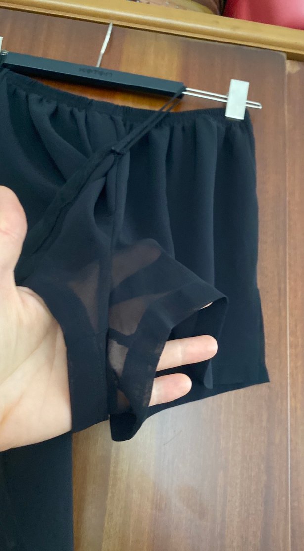 İPEK KIRAMER Siyah V-Yaka askılı ve şort şifon takım - Görsel 5