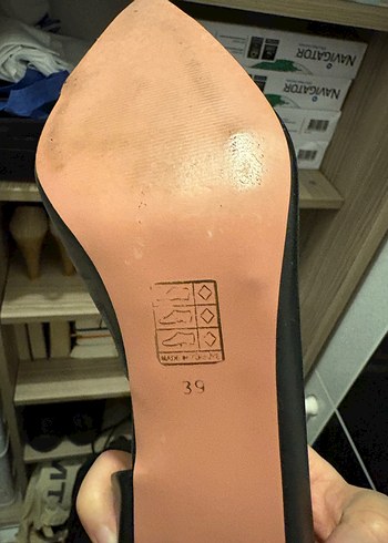 Siyah Deri Stiletto Tokalı Kadın Topuklu - Görsel 4