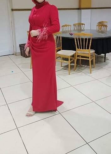 Tesettur elbise şalı ile gelecek 