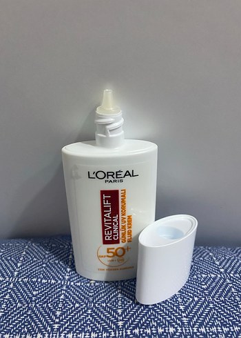 L'Oréal Revitalift Güneş Koruyucu SPF 50+ - Görsel 4