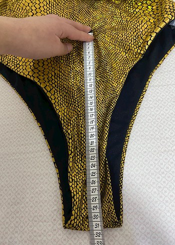 Parlak Altın Yılan Desenli Mini Mayo - Görsel 11