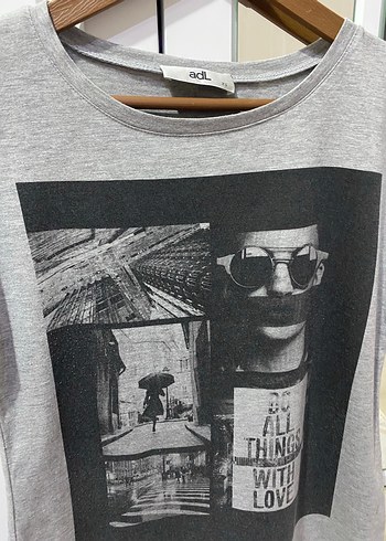 Gri Baskılı Kadın Tişört - Görsel 3