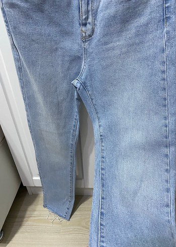Pastel Mavi Midi Kesim Kadın Denim Pantolon - Görsel 2