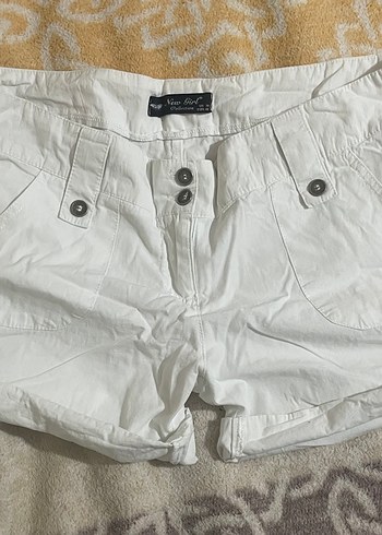 Düşük bel beyaz keten şort - Görsel 3