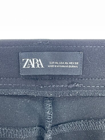 xl Beden siyah Renk Zara Kumaş Pantolon %70 İndirimli.