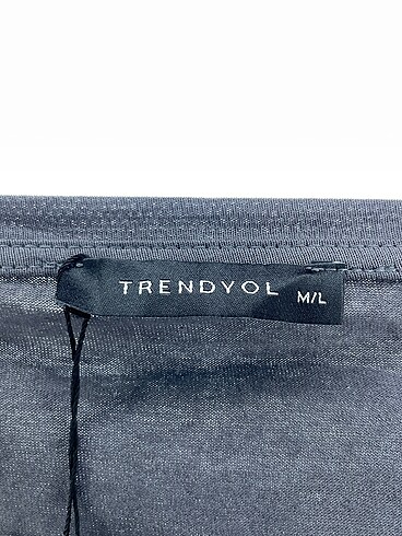 m Beden gri Renk Trendyol & Milla T-shirt %70 İndirimli.
