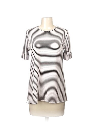 Diğer T-shirt %70 İndirimli.