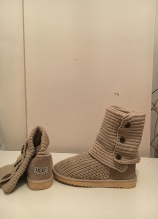 Ugg Örgülü Düğmeli Bej Rengi Bot 40 numara