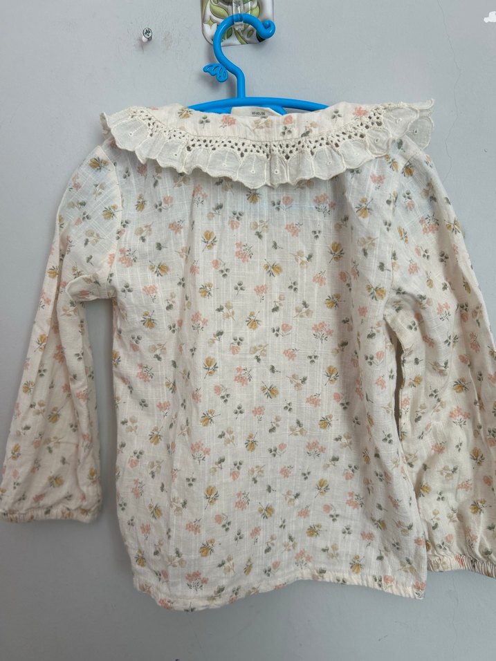 Kız Çocuk Bej Çiçekli Düğmeli gömlek - Görsel 3