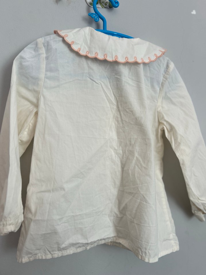 Nakış Detaylı Uzun Kollu Beyaz Kız Gömlek - Görsel 2