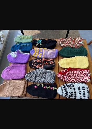 Renkli El Örgüsü Patikler - Görsel 2