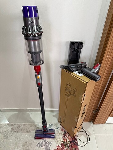 Dyson Cyclone V10 Süpürge + Ek Başlık