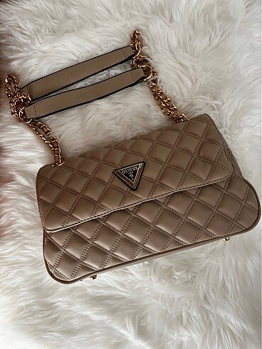 Guess Guess Çanta