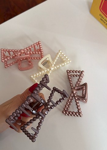 Vintage Tarzı İnci ve Plastik Fiyonk Toka Seti - Görsel 3