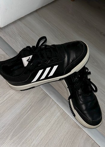 Adidas 40