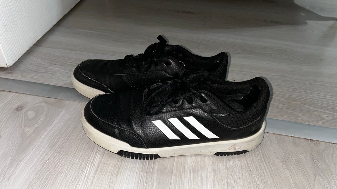 Orijinal unisex adidas ayakkabı - Görsel 3