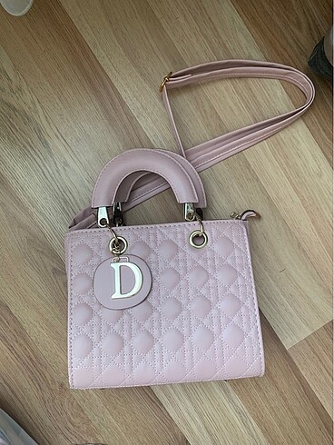 Lady Dior Pudra Pembe Çanta