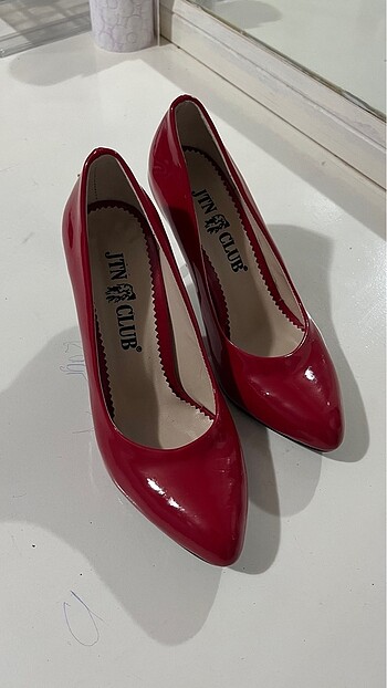 stiletto