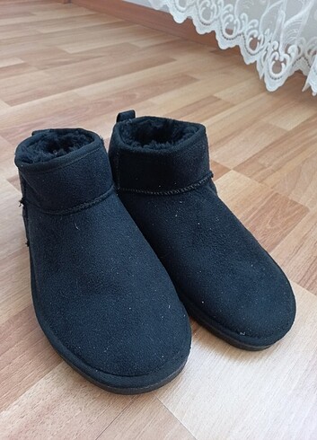 36 Beden Mini Suet Yarım Bot