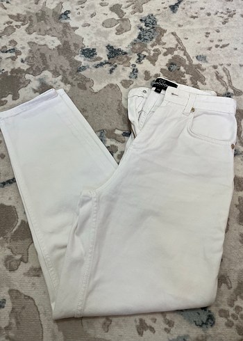Kadın Beyaz Loose Fit Midi Kot Pantolon