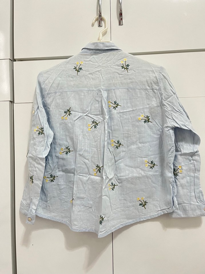 Mavi Nakışlı Pamuklu Uzun Kollu Kadın Gömlek - Görsel 3