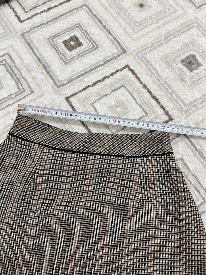 Düğmeli Kahverengi Ekose Mini Etek - Görsel 4