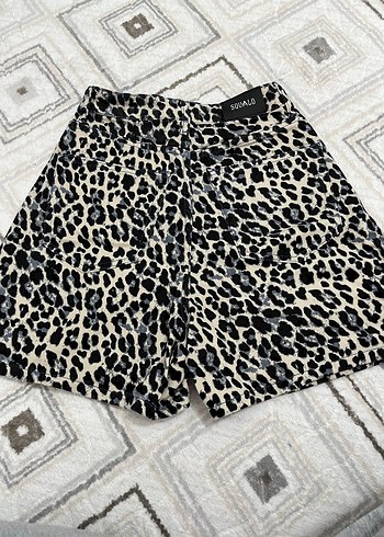 Kadın Leopar Desenli Mini Şort - Görsel 6