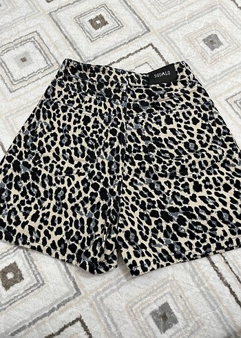 Kadın Leopar Desenli Mini Şort - Görsel 5
