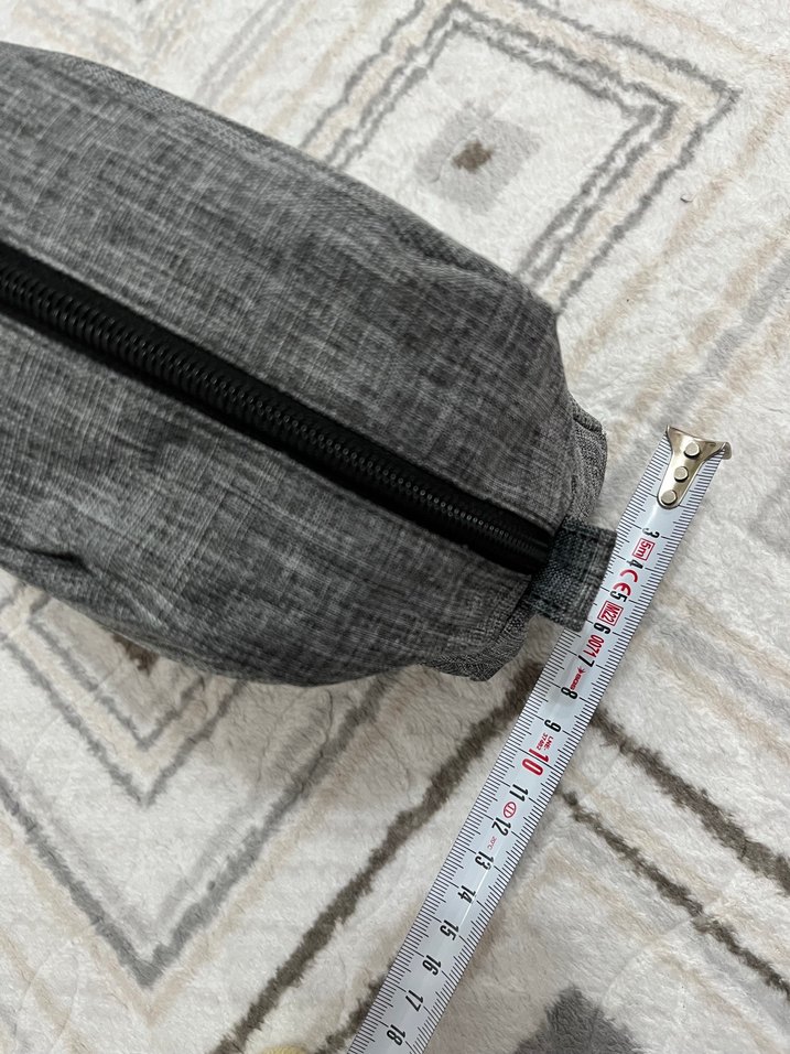 Gri Fermuarlı Kadın Makyaj Çantası - Görsel 5