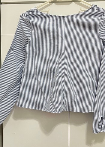 Mavi Çizgili V Yaka Pilili Kadın Gömlek - Görsel 2