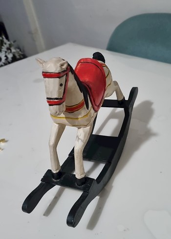 Beyaz Kırmızı Sallanan At Oyuncak - Görsel 2