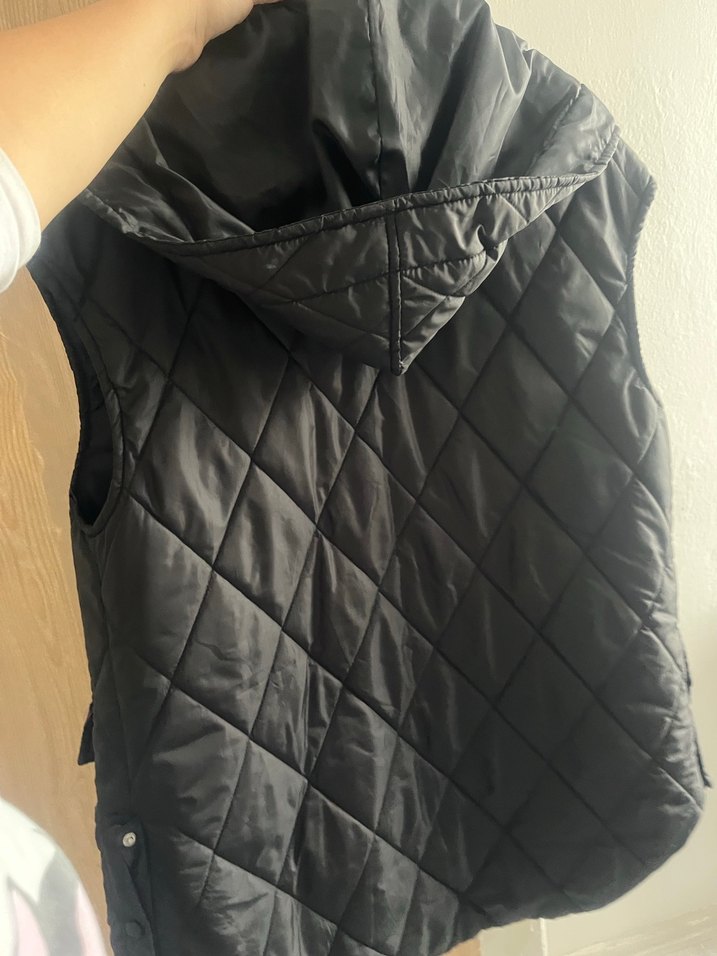 Düğmeli Siyah Kadın Kapüşonlu  Yelek - Görsel 5