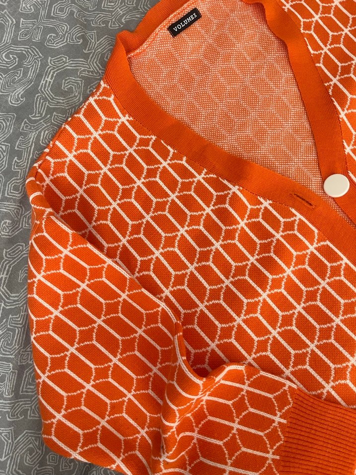 Turuncu Düğmeli Triko Hırka - Görsel 2