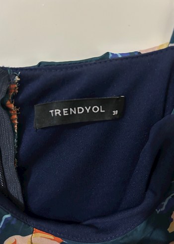 Mavi Çiçek Desenli Fırfırlı Mini Elbise - Görsel 4