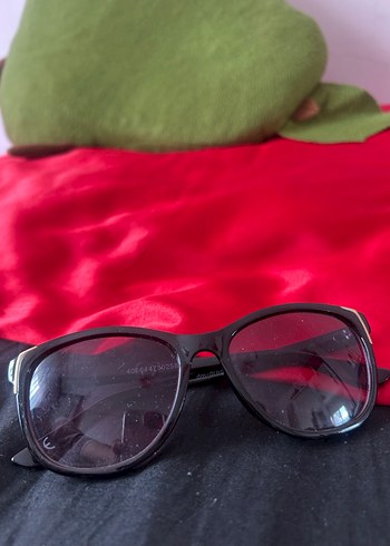 Parlak Siyah Klasik Gotik Kadın Gözlüğü - Görsel 2