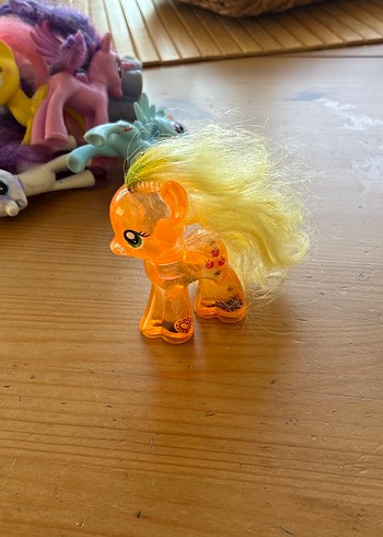 My little pony Sarı Saçlı Şeffaf Turuncu Figür