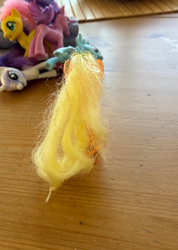 Beden My little pony Sarı Saçlı Şeffaf Turuncu Figür