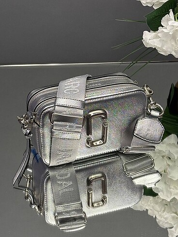 MarcJACOBS