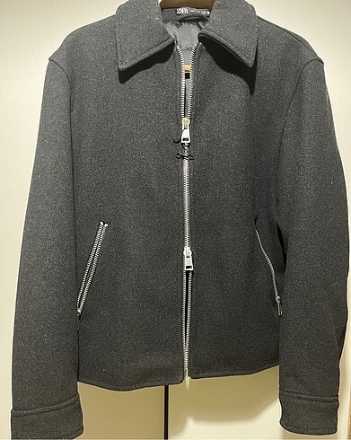ZARA MONT