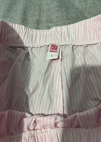 Kadın pembe çizgili pijama - Görsel 5