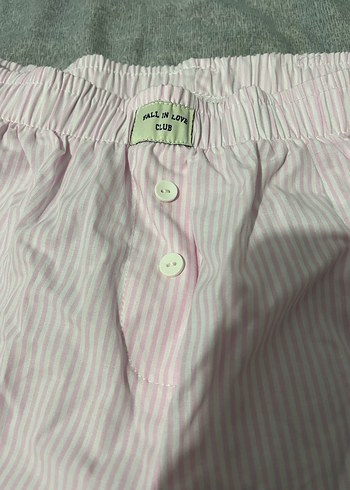 Kadın pembe çizgili pijama - Görsel 3