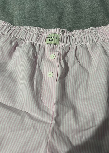 Pembe Pamuklu Rahat Kesim Mini Şort - Görsel 4